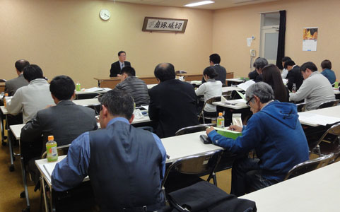 神崎町財政分析の報告集会